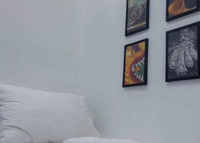 Modern For Group, With Kitchen, Wi-fi & Netflix, Near Mrt Boni * Manila