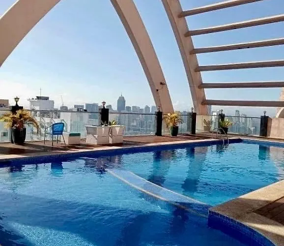 Modern For Group, With Kitchen, Wi-fi & Netflix, Near Mrt Boni Manila